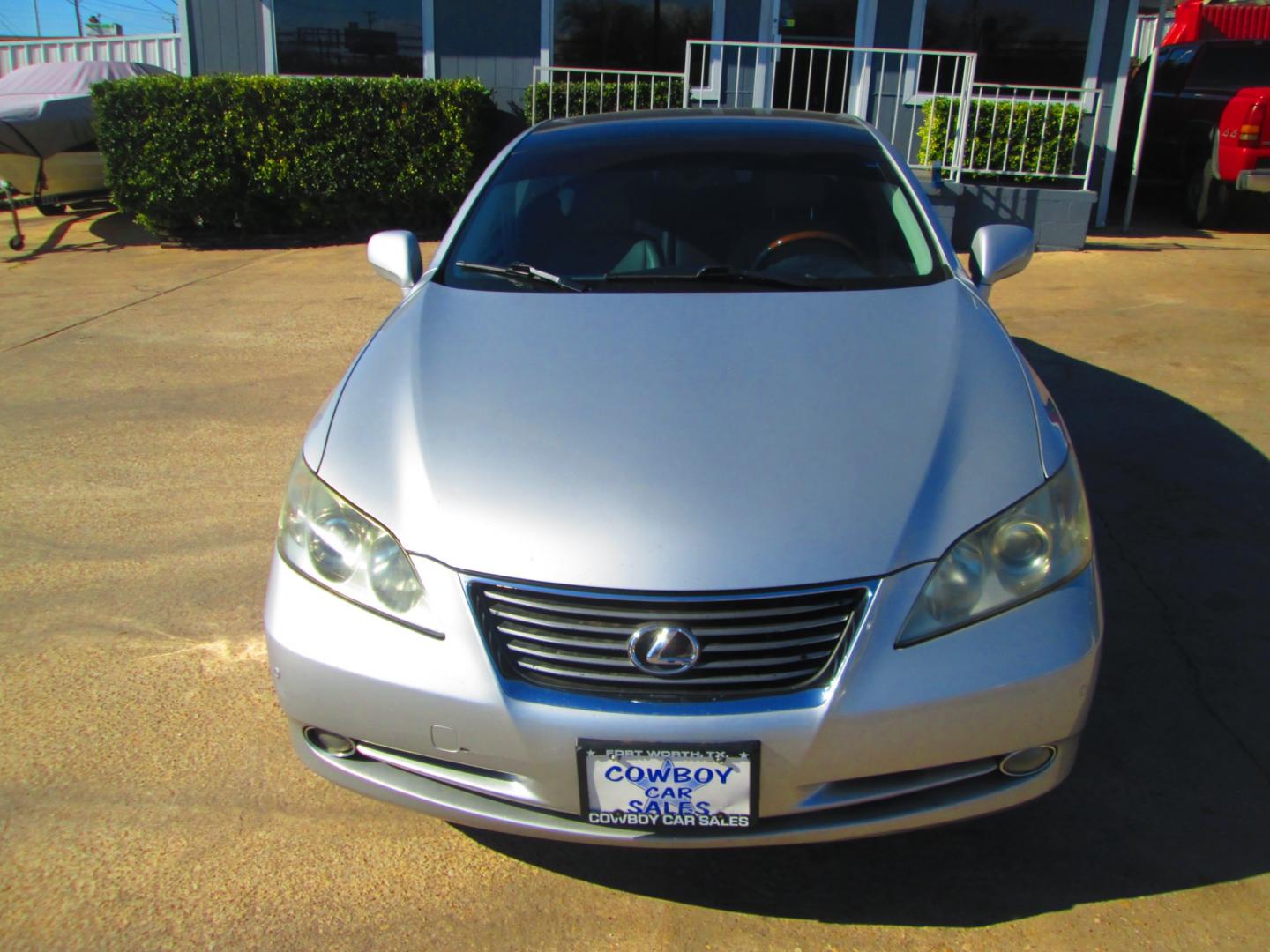 2007 SILVER Lexus ES 350 (JTHBJ46G172) , located at 1815 NE 28th St., Fort Worth, TX, 76106, (817) 625-6251, 32.795582, -97.333069 - Photo#1